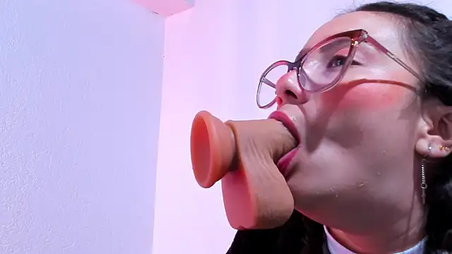 Snapshot of teffy_lee chatting on 9, 1, 2025 teffy lee online show from 9, 1, 2025