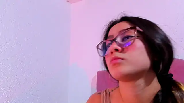 Snapshot of teffy_lee chatting on 24, 2, 2025 teffy lee online show from 24, 2, 2025