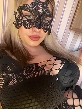 Snapshot of 69Laura696 chatting on 9, 2, 2025 69Laura696 online show from 9, 2, 2025