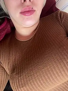 Snapshot of 69Laura696 chatting on 21, 2, 2025 69Laura696 online show from 21, 2, 2025