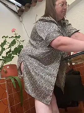 Snapshot of Chloee_ep chatting on 11, 12, 2024 Chloee ep online show from 11, 12, 2024