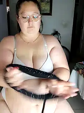 Snapshot of Chloee_ep chatting on 14, 2, 2025 Chloee ep online show from 14, 2, 2025