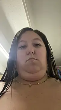 Snapshot of Chloee_ep chatting on 12, 10, 2025 Chloee ep online show from 12, 10, 2025