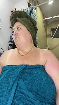 Snapshot of Chloee_ep chatting on 14, 12, 2025 Chloee ep online show from 14, 12, 2025