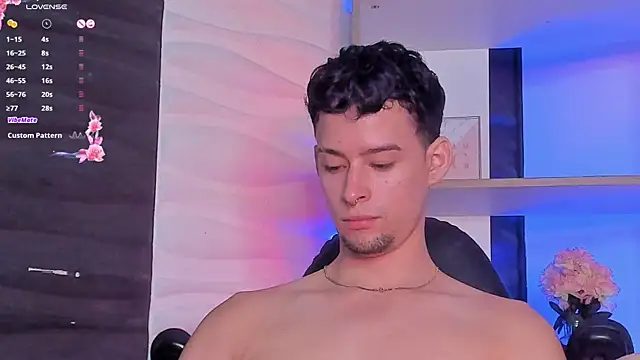 Snapshot of JadeSmiith_ chatting on 6, 12, 2024 JadeSmiith online show from 6, 12, 2024