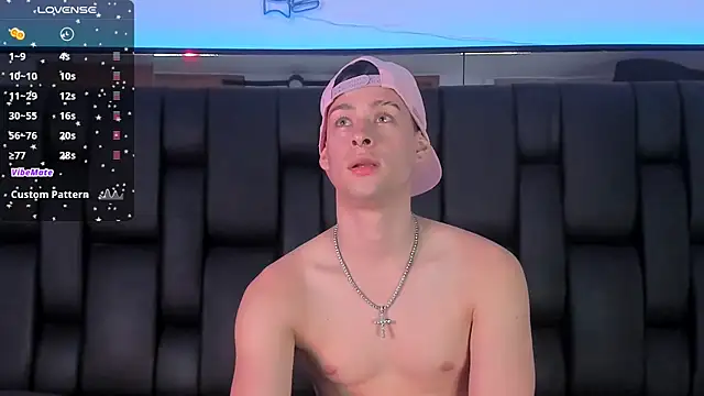 Snapshot of JadeSmiith_ chatting on 8, 2, 2025 JadeSmiith online show from 8, 2, 2025