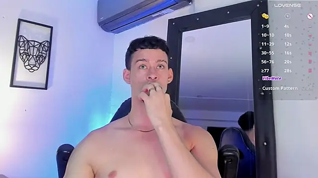 Snapshot of JadeSmiith_ chatting on 13, 3, 2025 JadeSmiith online show from 13, 3, 2025