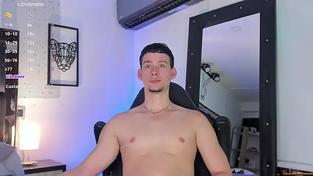 Snapshot of JadeSmiith_ chatting on 13, 3, 2025 JadeSmiith online show from 13, 3, 2025