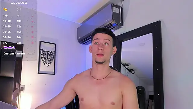 Snapshot of JadeSmiith_ chatting on 14, 3, 2025 JadeSmiith online show from 14, 3, 2025