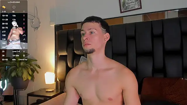 Snapshot of JadeSmiith_ chatting on 9, 9, 2025 JadeSmiith online show from 9, 9, 2025