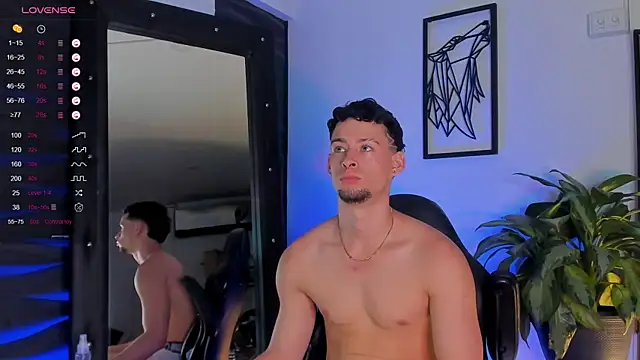 Snapshot of JadeSmiith_ chatting on 30, 10, 2025 JadeSmiith online show from 30, 10, 2025