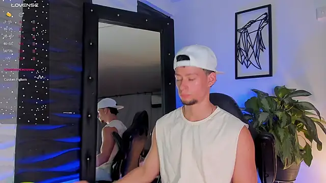 Snapshot of JadeSmiith_ chatting on 8, 11, 2025 JadeSmiith online show from 8, 11, 2025