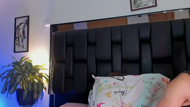 Snapshot of JadeSmiith_ chatting on 27, 11, 2025 JadeSmiith online show from 27, 11, 2025