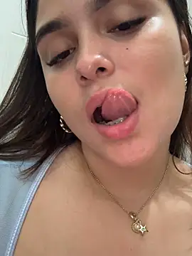 Sarasweet sex online show from 21, 4, 2026