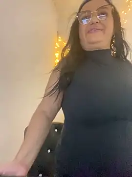 Snapshot of Gia_Nahomi chatting on 3, 12, 2024 Gia Nahomi online show from 3, 12, 2024