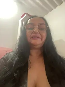 Snapshot of Gia_Nahomi chatting on 8, 1, 2025 Gia Nahomi online show from 8, 1, 2025