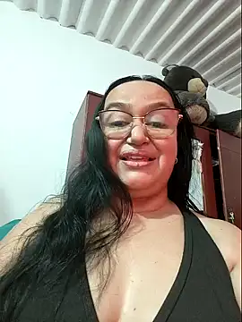 Snapshot of Gia_Nahomi chatting on 11, 1, 2025 Gia Nahomi online show from 11, 1, 2025