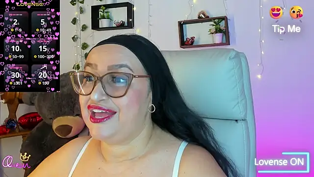 Snapshot of Gia_Nahomi chatting on 5, 5, 2026 Gia Nahomi online show from 5, 5, 2026