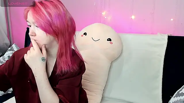 Snapshot of Sara_Robinson chatting on 8, 1, 2025 Sara Robinson online show from 8, 1, 2025