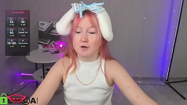 Snapshot of Sara_Robinson chatting on 1, 2, 2025 Sara Robinson online show from 1, 2, 2025