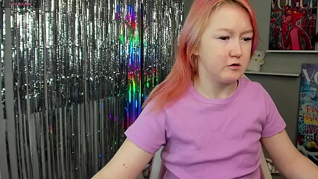 Snapshot of Sara_Robinson chatting on 11, 2, 2025 Sara Robinson online show from 11, 2, 2025