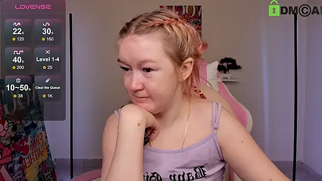 Snapshot of Sara_Robinson chatting on 3, 3, 2025 Sara Robinson online show from 3, 3, 2025