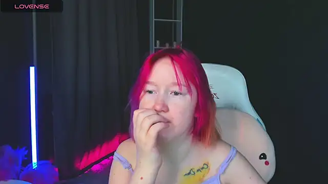 Snapshot of Sara_Robinson chatting on 15, 3, 2025 Sara Robinson online show from 15, 3, 2025