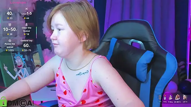 Snapshot of Sara_Robinson chatting on 17, 11, 2025 Sara Robinson online show from 17, 11, 2025