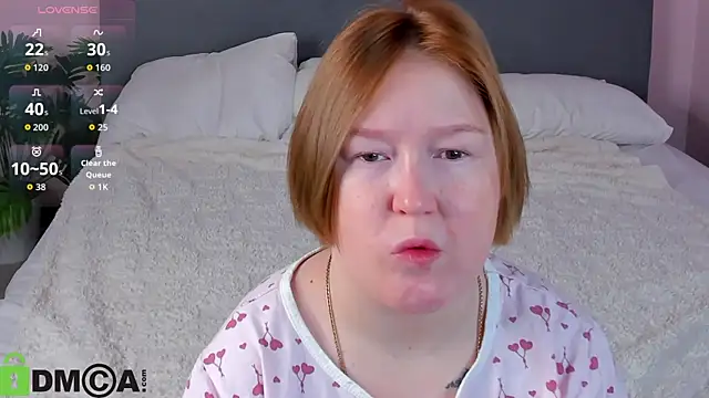 Snapshot of Sara_Robinson chatting on 19, 11, 2025 Sara Robinson online show from 19, 11, 2025