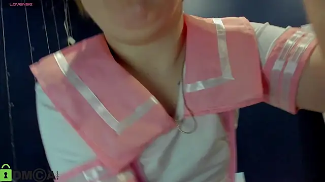 Snapshot of Sara_Robinson chatting on 22, 11, 2025 Sara Robinson online show from 22, 11, 2025