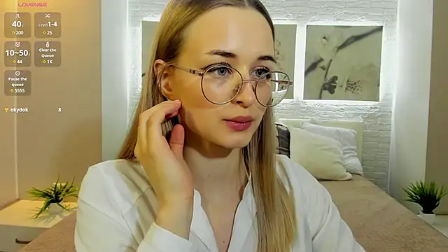 Snapshot of Tiffanyhunt chatting on 12, 3, 2025 Tiffanyhunt online show from 12, 3, 2025