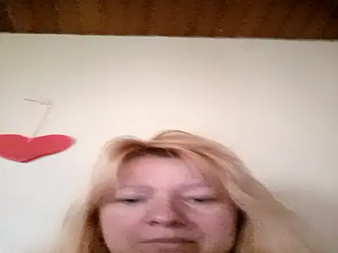 Lauri scherri online show from 3, 12, 2025