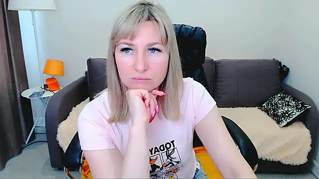 Snapshot of Incredible_Ariela chatting on 14, 6, 2026 Incredible Ariela online show from 14, 6, 2026