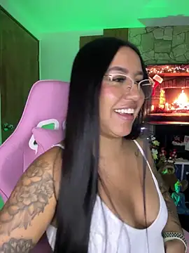 Snapshot of Tamara_Roberts1 chatting on 27, 12, 2024 Tamara Roberts1 online show from 27, 12, 2024