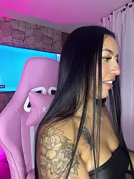 Snapshot of Tamara_Roberts1 chatting on 23, 1, 2025 Tamara Roberts1 online show from 23, 1, 2025