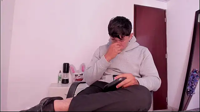 Snapshot of setsuna10 chatting on 18, 9, 2025 setsuna10 online show from 18, 9, 2025