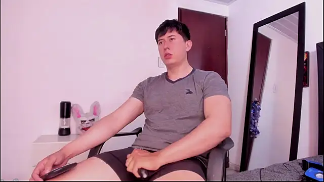 Snapshot of setsuna10 chatting on 23, 9, 2025 setsuna10 online show from 23, 9, 2025