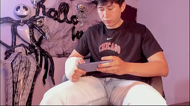 Snapshot of setsuna10 chatting on 24, 10, 2025 setsuna10 online show from 24, 10, 2025