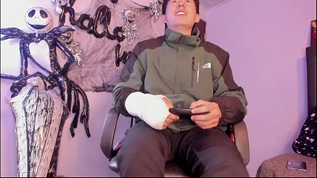 Snapshot of setsuna10 chatting on 25, 10, 2025 setsuna10 online show from 25, 10, 2025