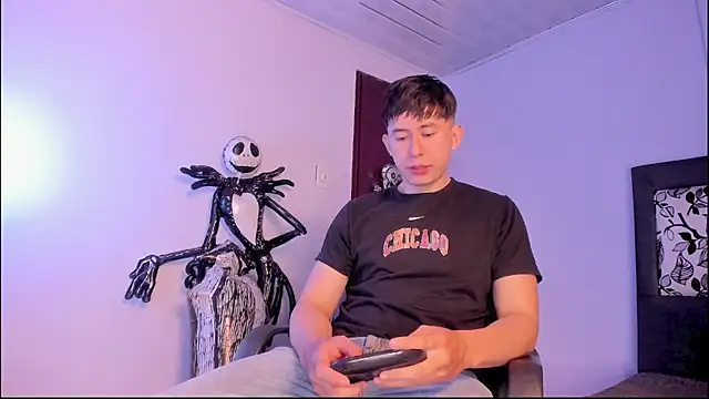 Snapshot of setsuna10 chatting on 8, 11, 2025 setsuna10 online show from 8, 11, 2025