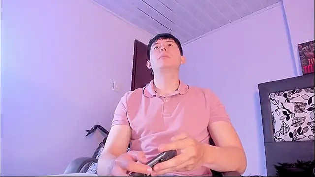 Snapshot of setsuna10 chatting on 18, 11, 2025 setsuna10 online show from 18, 11, 2025