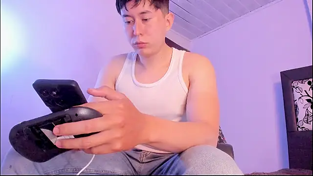 Snapshot of setsuna10 chatting on 3, 12, 2025 setsuna10 online show from 3, 12, 2025