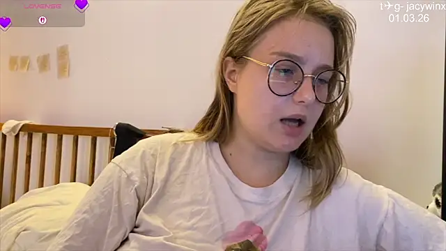 JacyWinslat online show from 1, 3, 2026