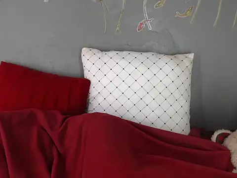 cupidlips online show from 18, 1, 2025