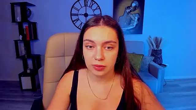 Snapshot of DaniellaLovely chatting on 7, 10, 2025 DaniellaLovely online show from 7, 10, 2025