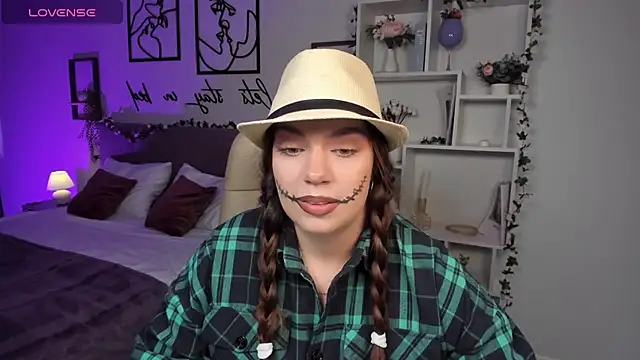 DaniellaLovely online show from 22, 10, 2025