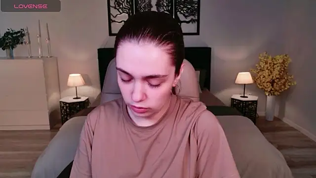 DaniellaLovely online show from 15, 11, 2025