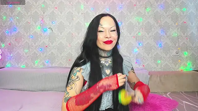 Megan Black Moon online show from 14, 2, 2025