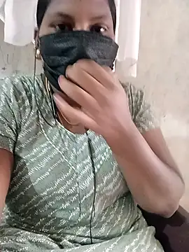 Snapshot of kavinila20 chatting on 11, 12, 2024 kavinila20 online show from 11, 12, 2024