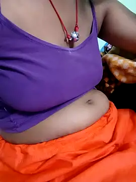 Snapshot of kavinila20 chatting on 9, 9, 2025 kavinila20 online show from 9, 9, 2025